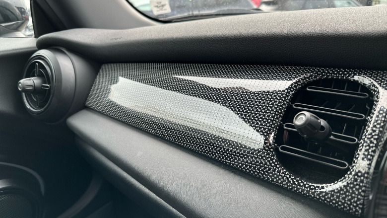 MINI Hatchback 1.5 Cooper Exclusive 3dr Auto Petrol Hatchback